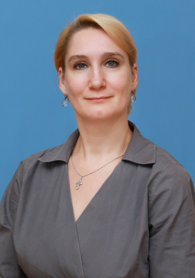 Заместитель заведующего по АХР Меньшикова Анна Сергеевна